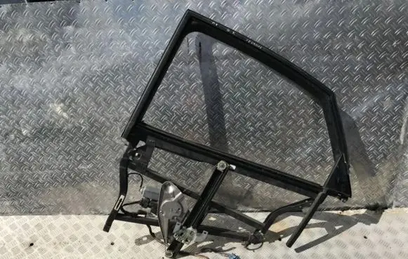 Audi A6 S6 C4 4A Rear door window/glass frame 