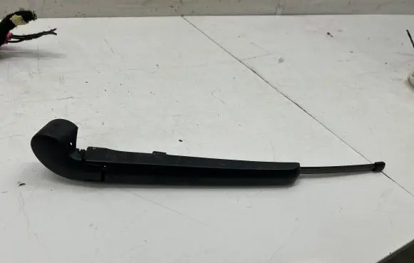Audi A3 8Y Rear wiper blade arm
