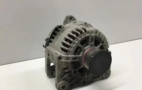 Renault Laguna III Generator/alternator B266531