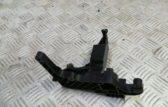 Ford Fiesta Other engine bay part AV6Q9B470AD