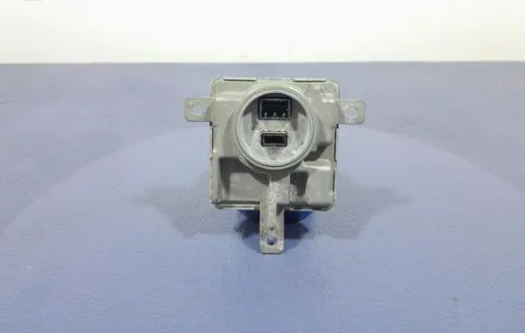 Audi A5 8T 8F Voltage converter/converter module 8K0941597E