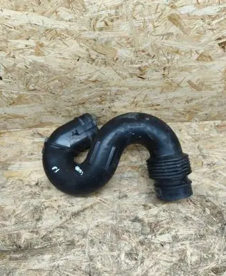Opel Vivaro Air intake hose/pipe 165555514R
