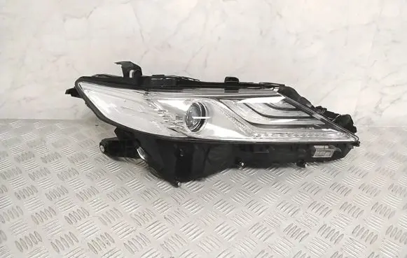 Toyota Camry VIII XV70 Headlight/headlamp 8114533E11