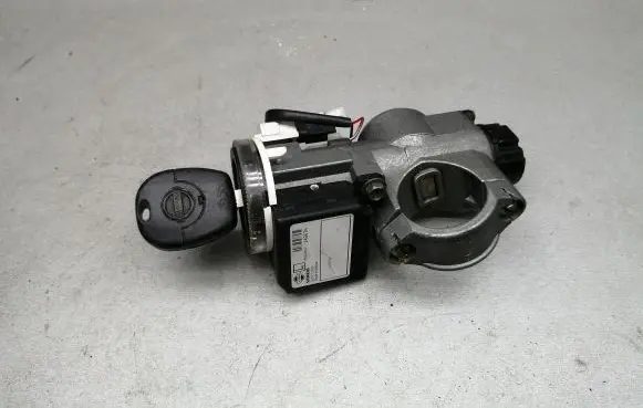 Nissan Primera Ignition lock 28590C9965