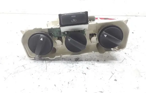 Toyota Corolla Verso AR10 Climate control unit 559000F010