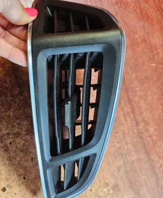 Ford Focus Dashboard side air vent grill/cover trim BM51A018B08CF PPTRC104N 31096F