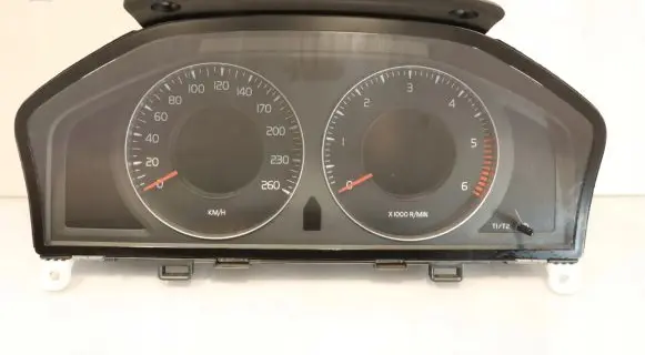 Volvo V70 Clock 