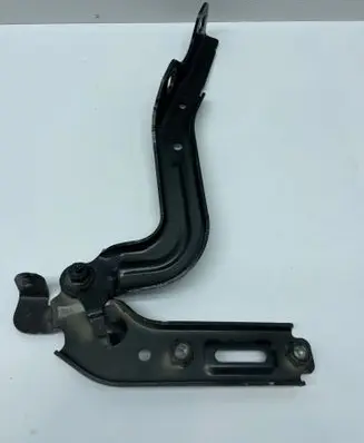 Engine bonnet/hood hinges