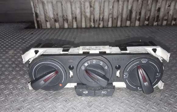 Seat Ibiza IV (6J,6P) Climate control unit 6J0820045