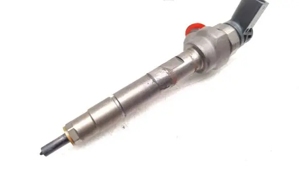 BMW 5 F10 F11 Fuel injector 7810702 0445110382
