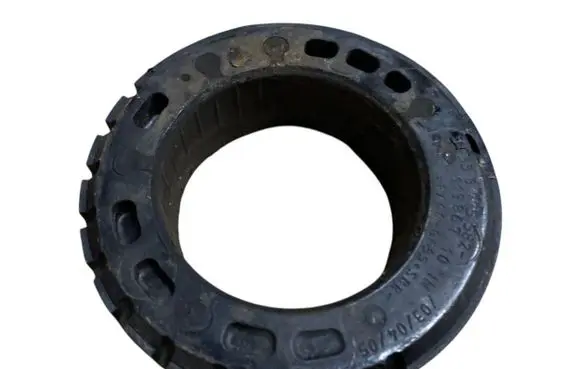BMW 7 F01 F02 F03 F04 Front coil spring rubber mount 6775582 31336775582