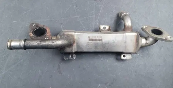 Ford Galaxy EGR valve cooler 038131513C