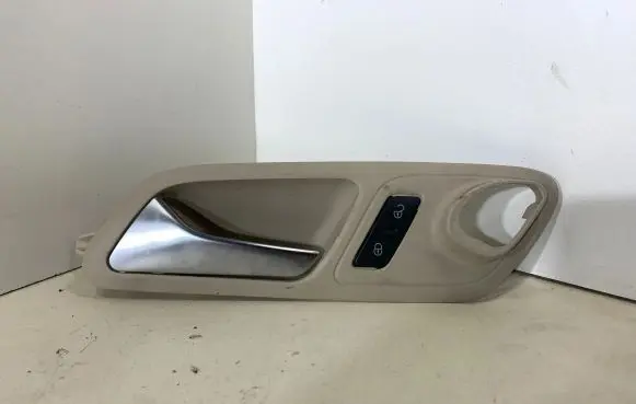 Rear door interior handle