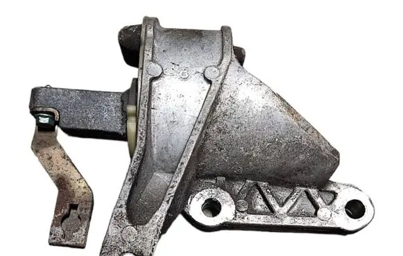Volkswagen Polo III 6N 6N2 6NF Engine mount bracket 6N0199543F