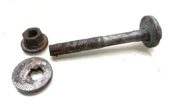 BMW 5 E39 Rear suspension camber bolt 
