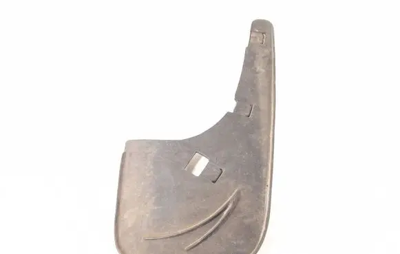 Mercedes-Benz E W124 Rear mudguard 