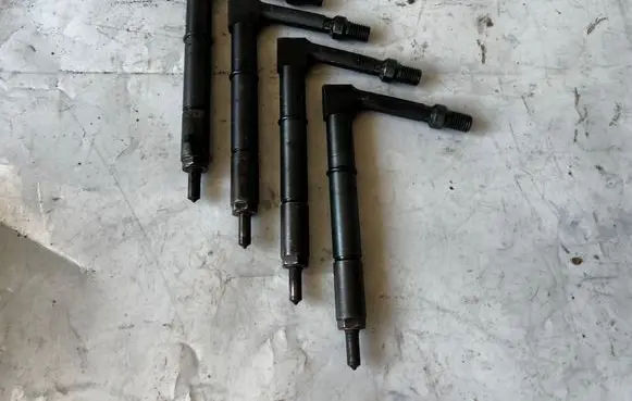 Nissan Patrol Y61 Fuel injectors set