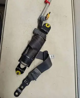 Volvo V70 Front seatbelt 30662744
