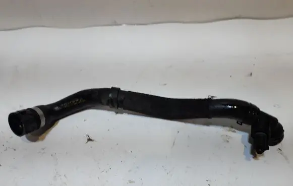 Volkswagen PASSAT CC Engine coolant pipe/hose 3B0122291B