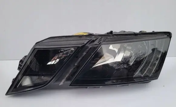 Skoda Octavia Mk3 (5E) Headlight/headlamp 030110420100 5E1941015C LE15A6368
