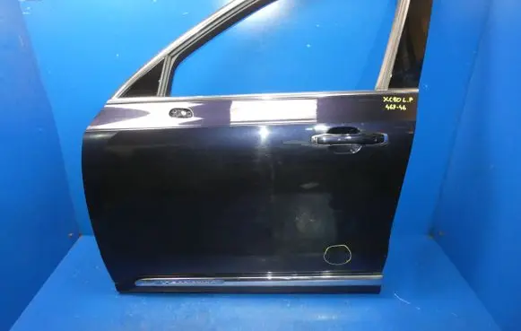 Volvo XC90 Front door 