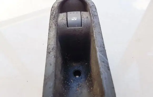 Renault Megane II Electric window control switch 156015540