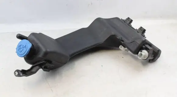 Windshield washer fluid reservoir/tank