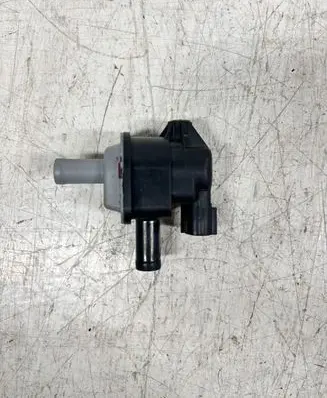 Lexus UX Vacuum valve 9091012279 1362007110