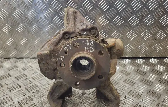 Audi A3 S3 8L Front wheel hub