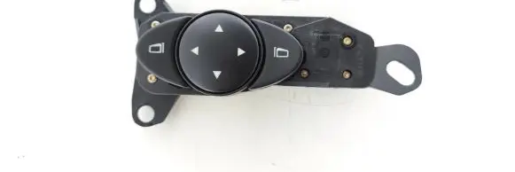 Mercedes-Benz E W211 Wing mirror switch 2118202110 03211000 07611