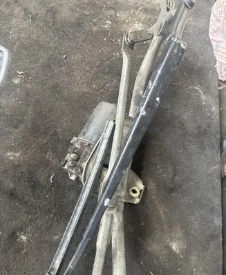 Audi A6 S6 C5 4B Front wiper linkage and motor