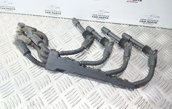 Opel Astra G Ignition plug leads 90568182