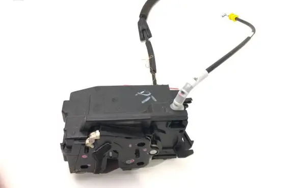 Peugeot 308 Rear door lock 9826110980