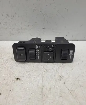 Mitsubishi Carisma Other switches/knobs/shifts 10480478410