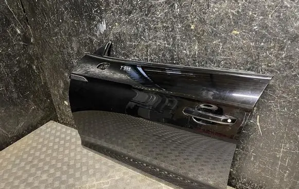 Audi A5 8T 8F Front door