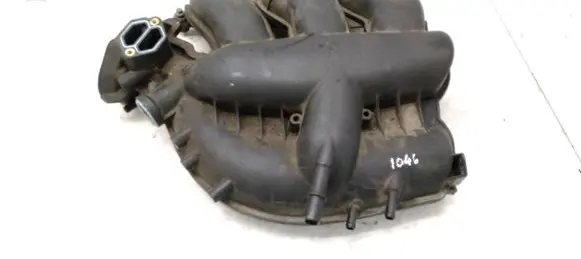 Ford Maverick Intake manifold 5L8E9424AE