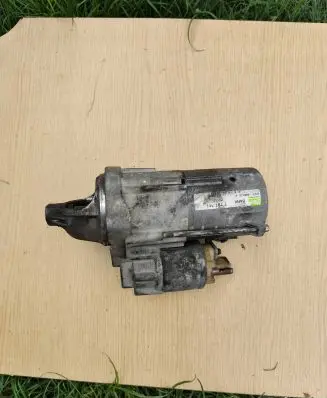 BMW 5 E60 E61 Starter motor 7787354 0093JC D7G4