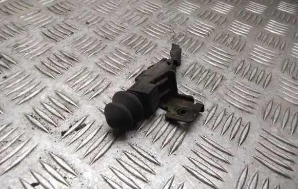 Nissan Qashqai Rear door sensor 