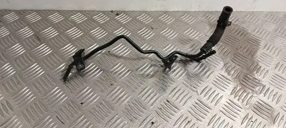Volkswagen PASSAT B8 Engine coolant pipe/hose 04L121070AT