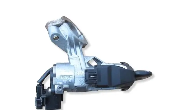 Toyota Yaris Ignition lock 450200D01
