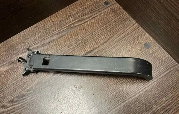 Renault Master III Rear door check strap stopper 904702142R