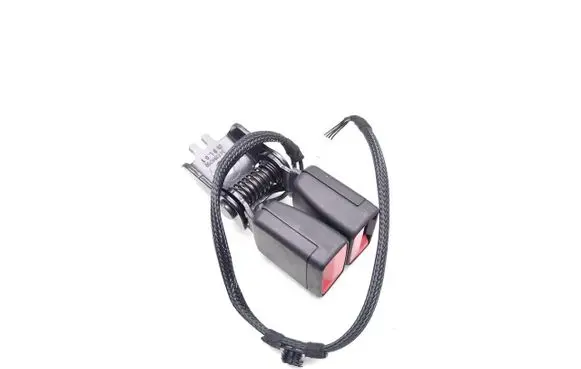Opel Mokka B Middle seatbelt buckle (rear) 9851193180 A023K410A