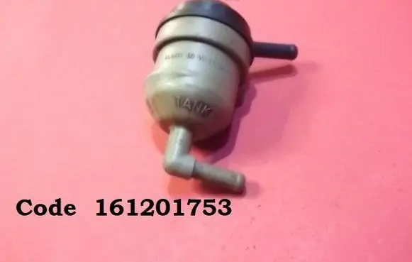 Volkswagen Jetta I Fuel tank valve 161201753