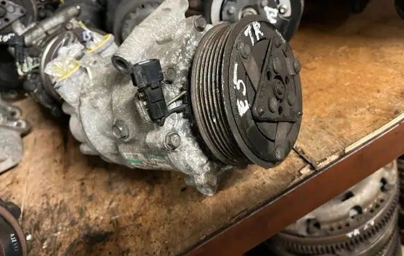 Ford Transit Air conditioning (A/C) compressor (pump) BK2119D629BA 05775003261 BVNNB200CC