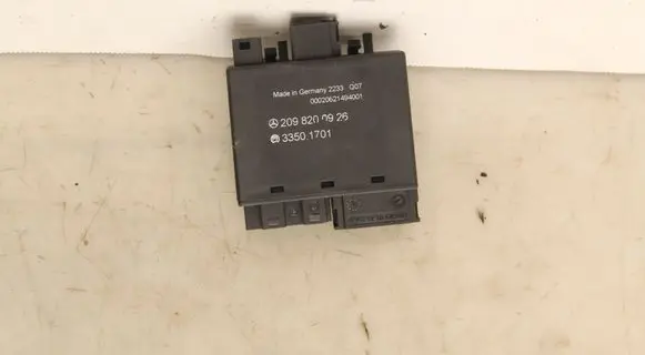 Mercedes-Benz CLK A209 C209 Keyless (KESSY) go control unit/module A2098200926