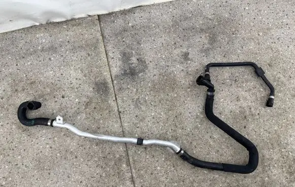 BMW X5 G05 Engine coolant pipe/hose 6992936 000137880