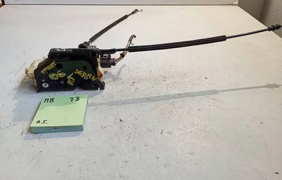 Volkswagen PASSAT B6 Rear door lock 3C4839016A