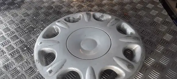 Renault Scenic I R15 wheel hub/cap/trim 7700436213