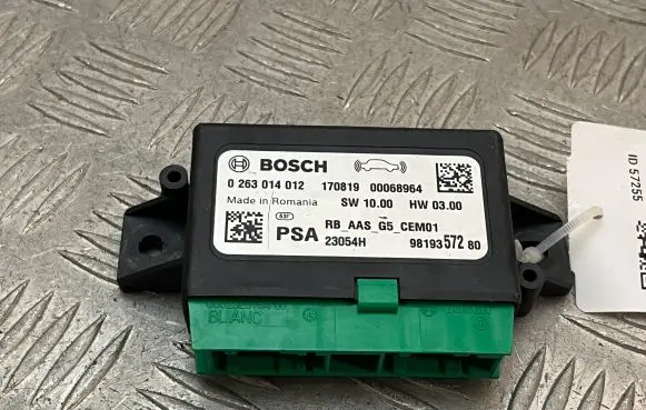 Peugeot 5008 II Parking PDC control unit/module 9819357280