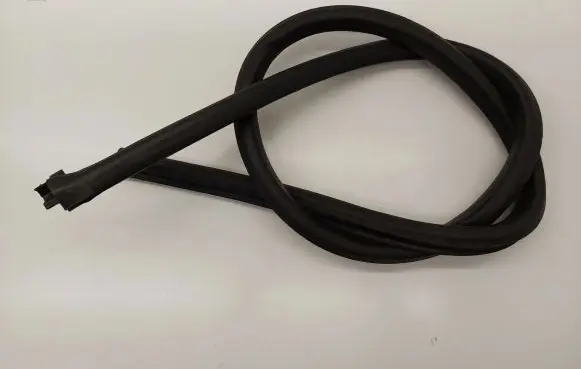 Volkswagen Eos Front door rubber seal 3C5867913B
